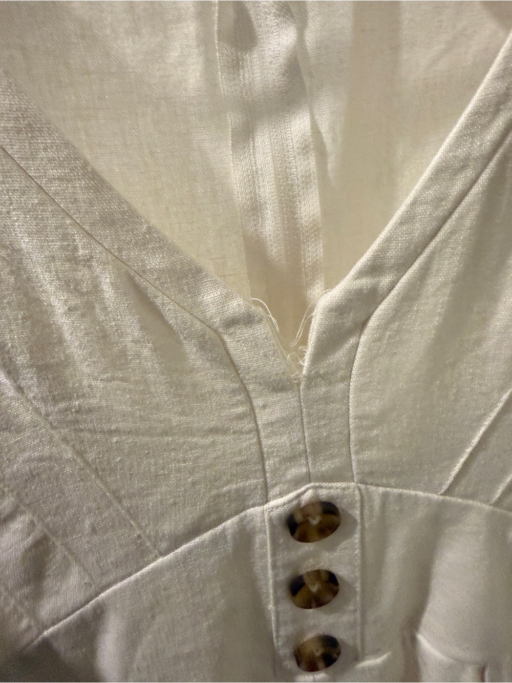 White v-neck jumpsuit - Picture 4 of 4